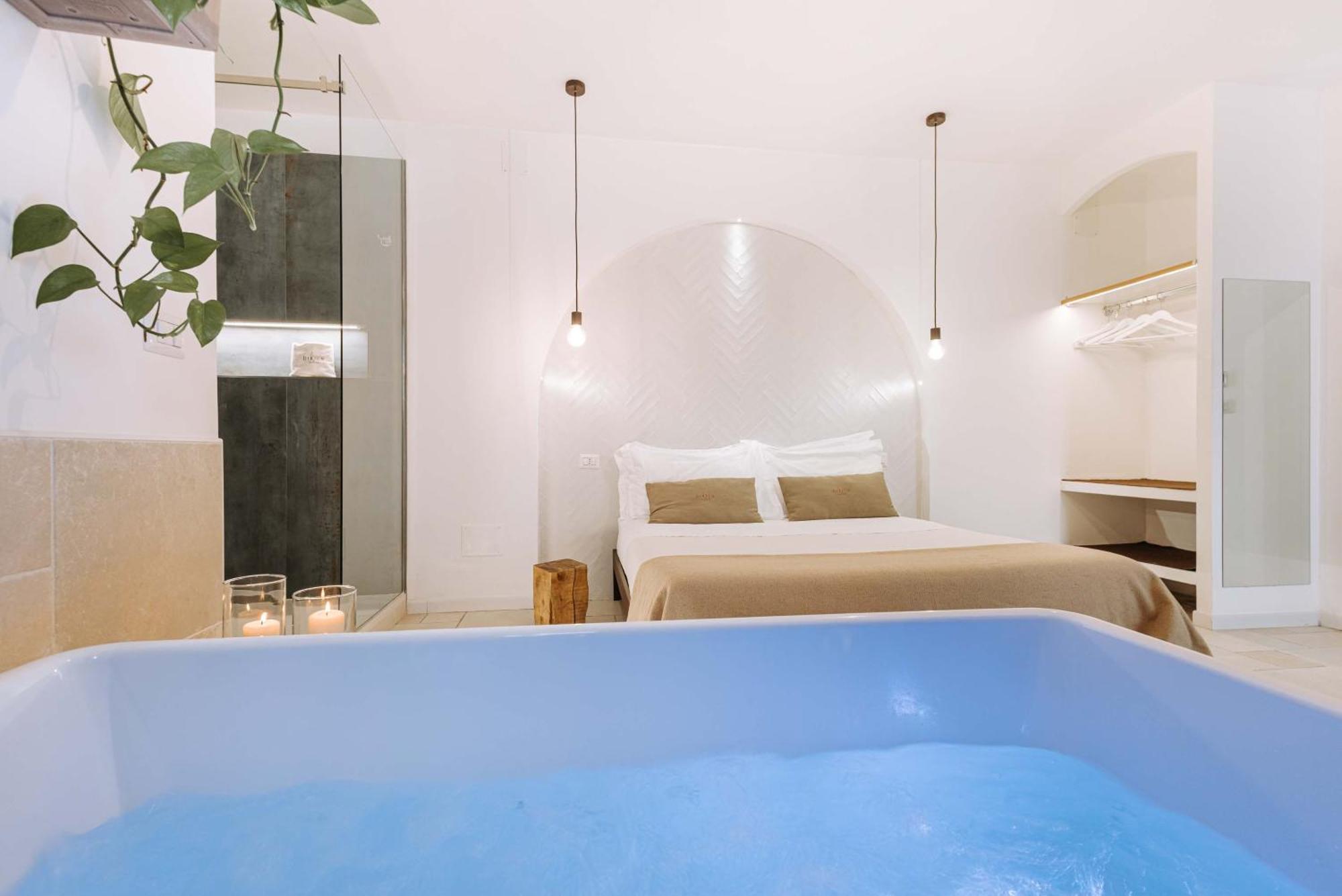 Dirium - Exclusive Rooms Monopoli Eksteriør billede