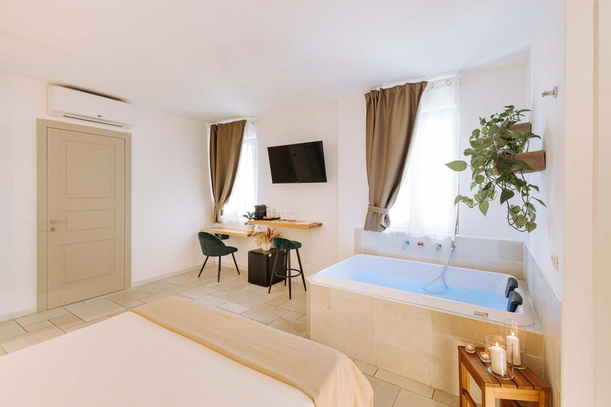 Dirium - Exclusive Rooms Monopoli Eksteriør billede